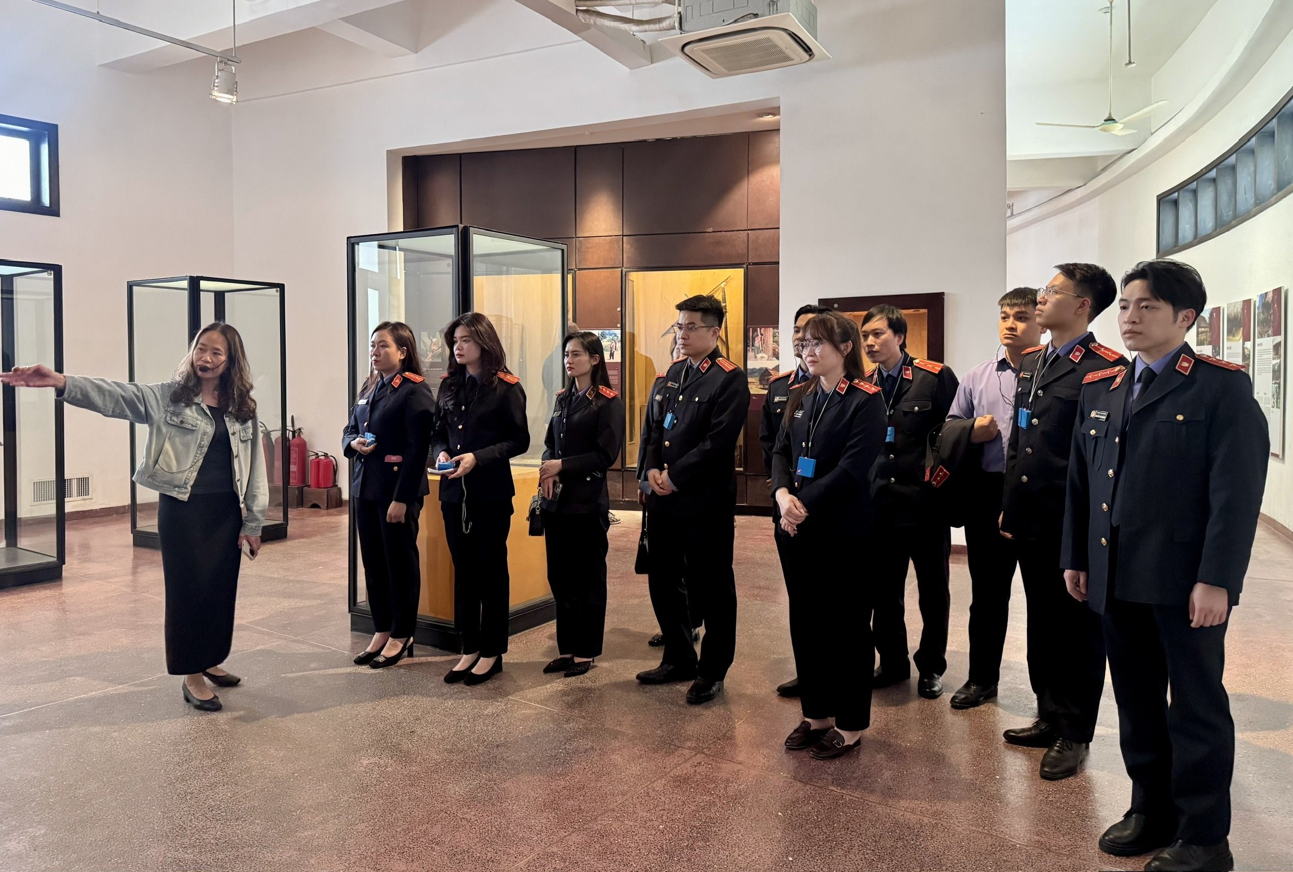 Tuổi trẻ VKSND tỉnh Bắc Ninh với hành trình “về nguồn” ý nghĩa