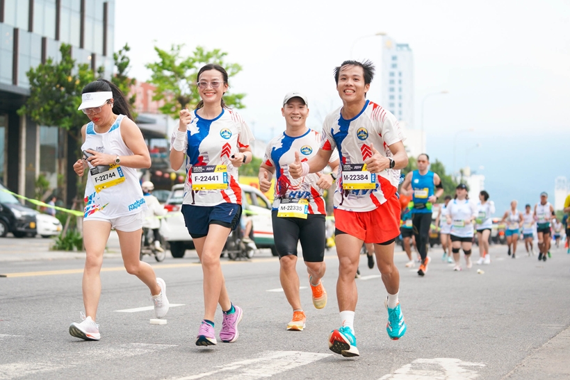 Gần 9 000 vận động viên tranh tài tại Cuộc thi Marathon quốc tế Đà Nẵng 2026