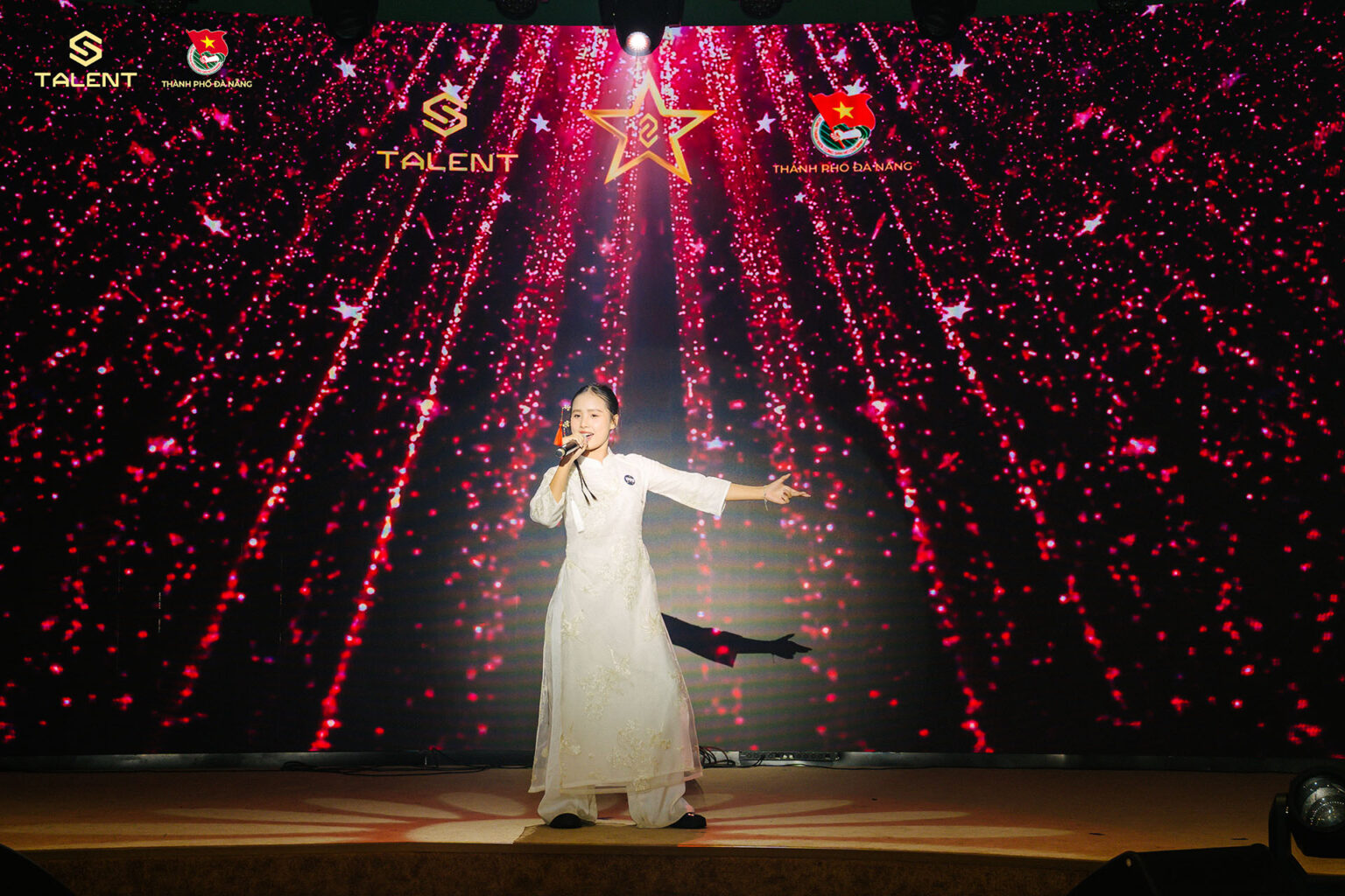 20 thí sinh tham gia tranh tài tại vòng Chung kết cuộc thi Super Talent Contest 2026