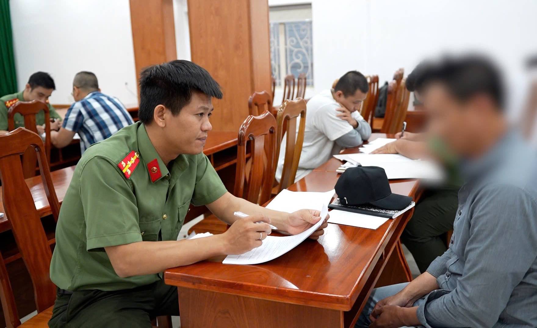 Công an TP Hồ Chí Minh tiếp nhận 34 công dân bị trục xuất từ Hoa Kỳ