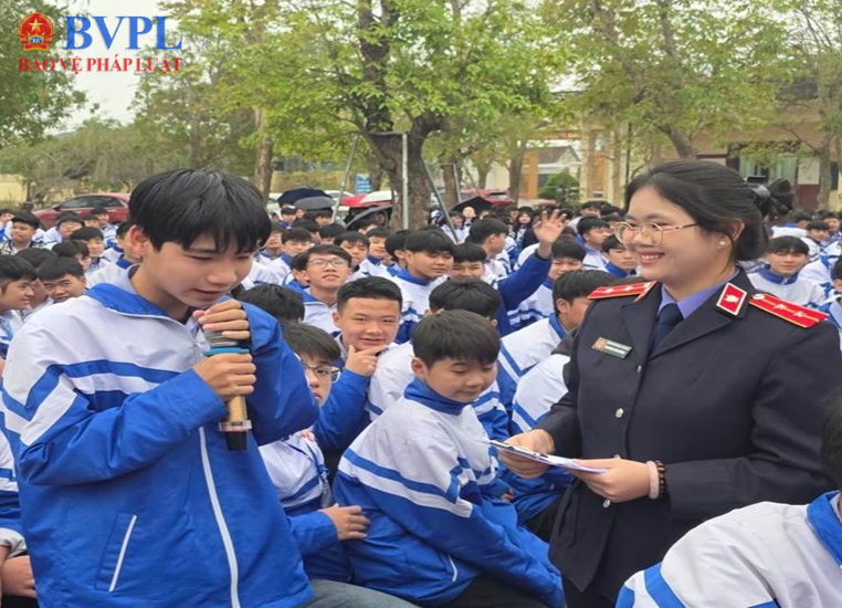 Tuyên truyền kỹ năng nhận biết và phòng chống tội phạm về an ninh mạng cho học sinh