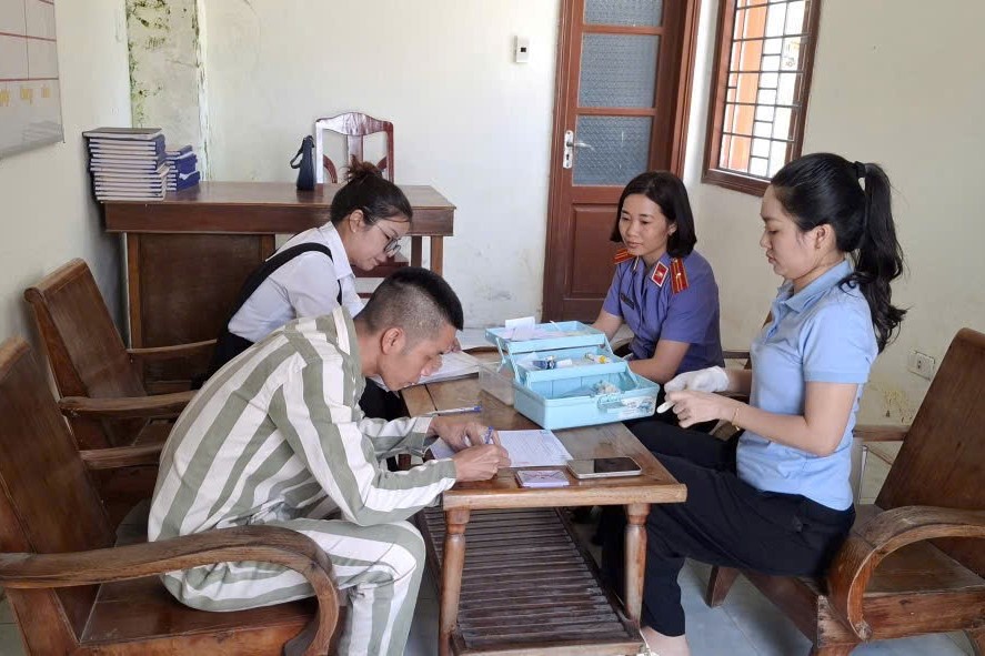 VKSND khu vực 1 – Gia Lai kiểm sát việc lấy mẫu giám định ADN trong vụ án hôn nhân và gia đình