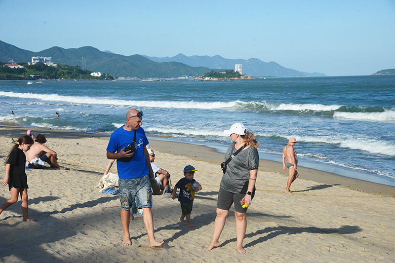 Nga xem xét miễn visa theo đoàn cho khách du lịch Việt Nam