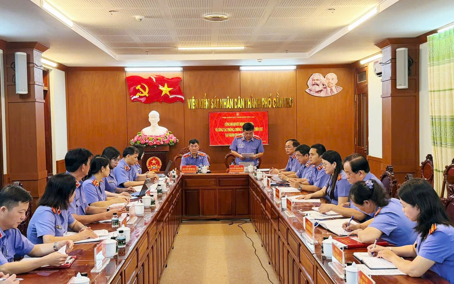 Thanh tra VKSND tối cao kiểm tra theo kế hoạch tại VKSND thành phố Cần Thơ