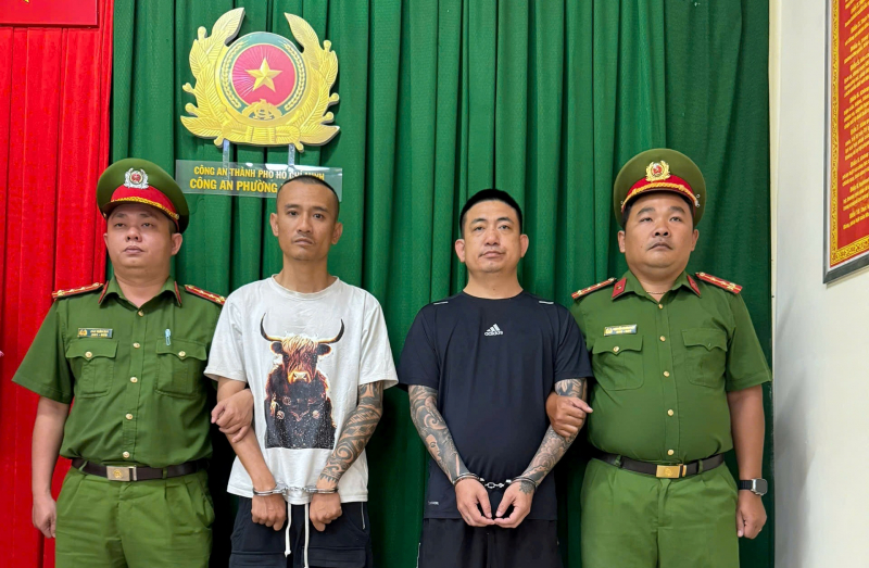 Khởi tố, bắt giam hai đối tượng đi ôtô chửi bới, đánh người