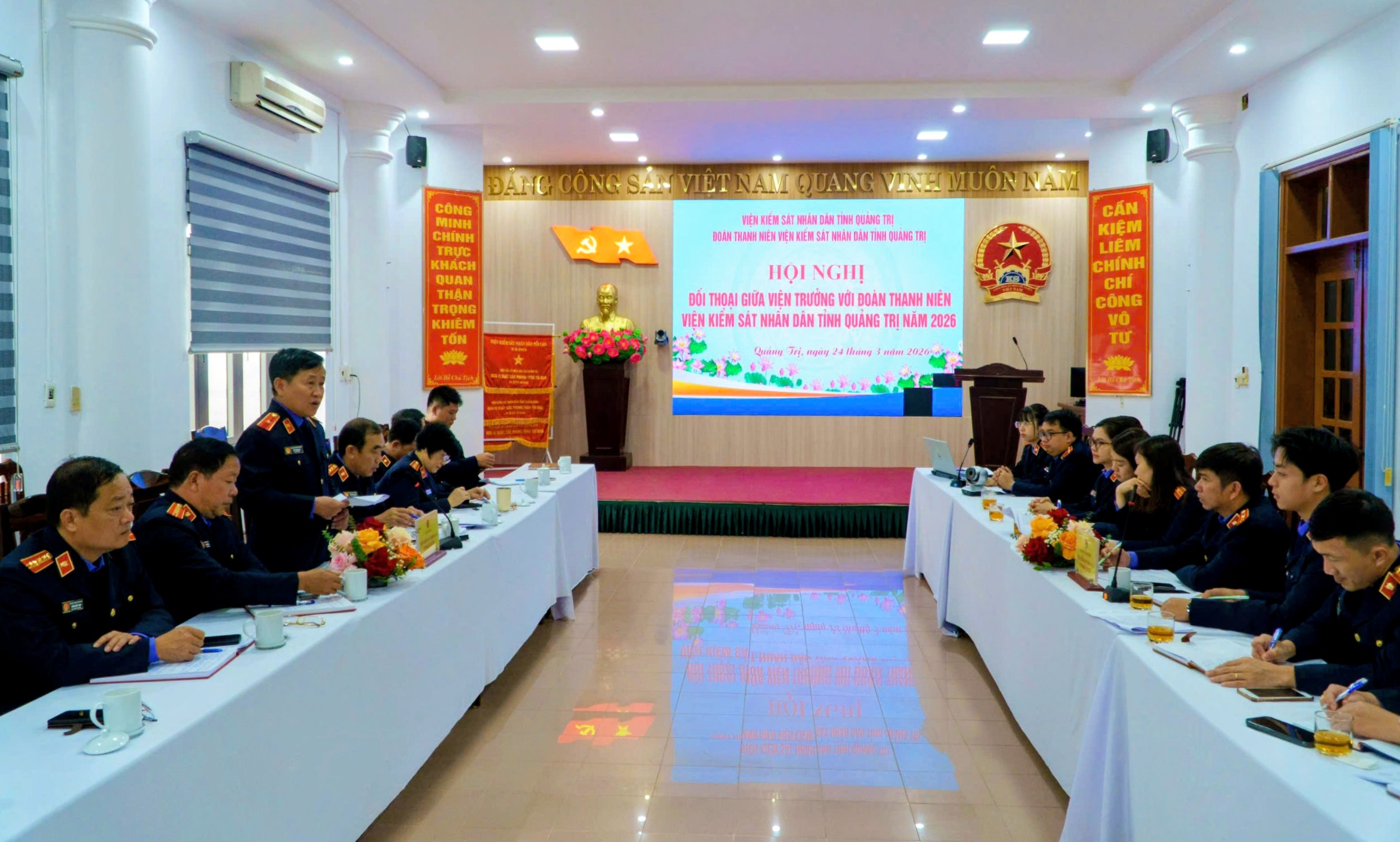 Viện trưởng VKSND tỉnh Quảng Trị đối thoại với Đoàn Thanh niên