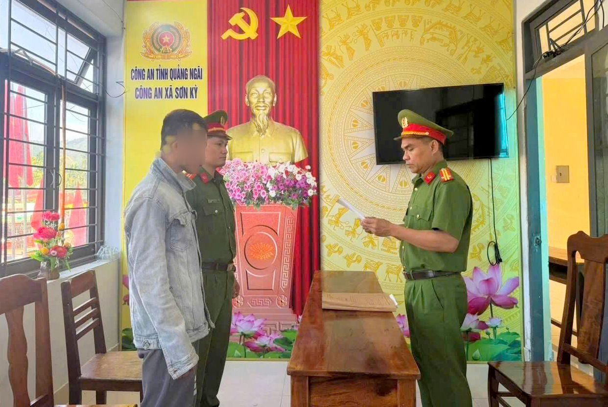 Khởi tố thanh niên 16 tuổi về tội “Lạm dụng tín nhiệm chiếm đoạt tài sản”