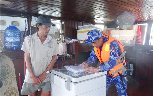 Quy định mới về thẩm quyền xử phạt vi phạm hành chính trên các vùng biển, đảo và thềm lục địa Việt Nam