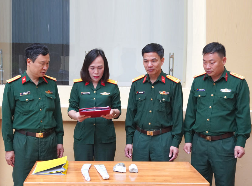 VKSQS Quân khu 2 kiểm sát việc tiêu hủy vật chứng, tài sản