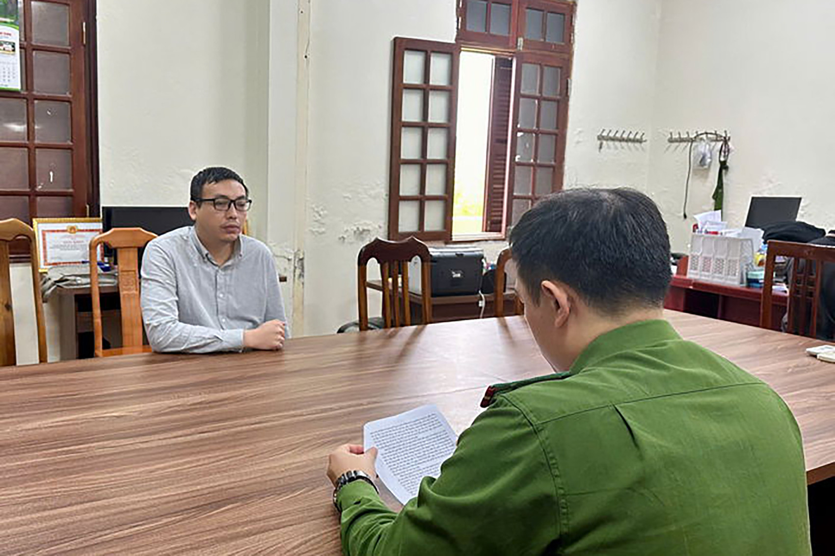 Bắt quả tang luật sư lừa đảo chạy án để chiếm đoạt tài sản