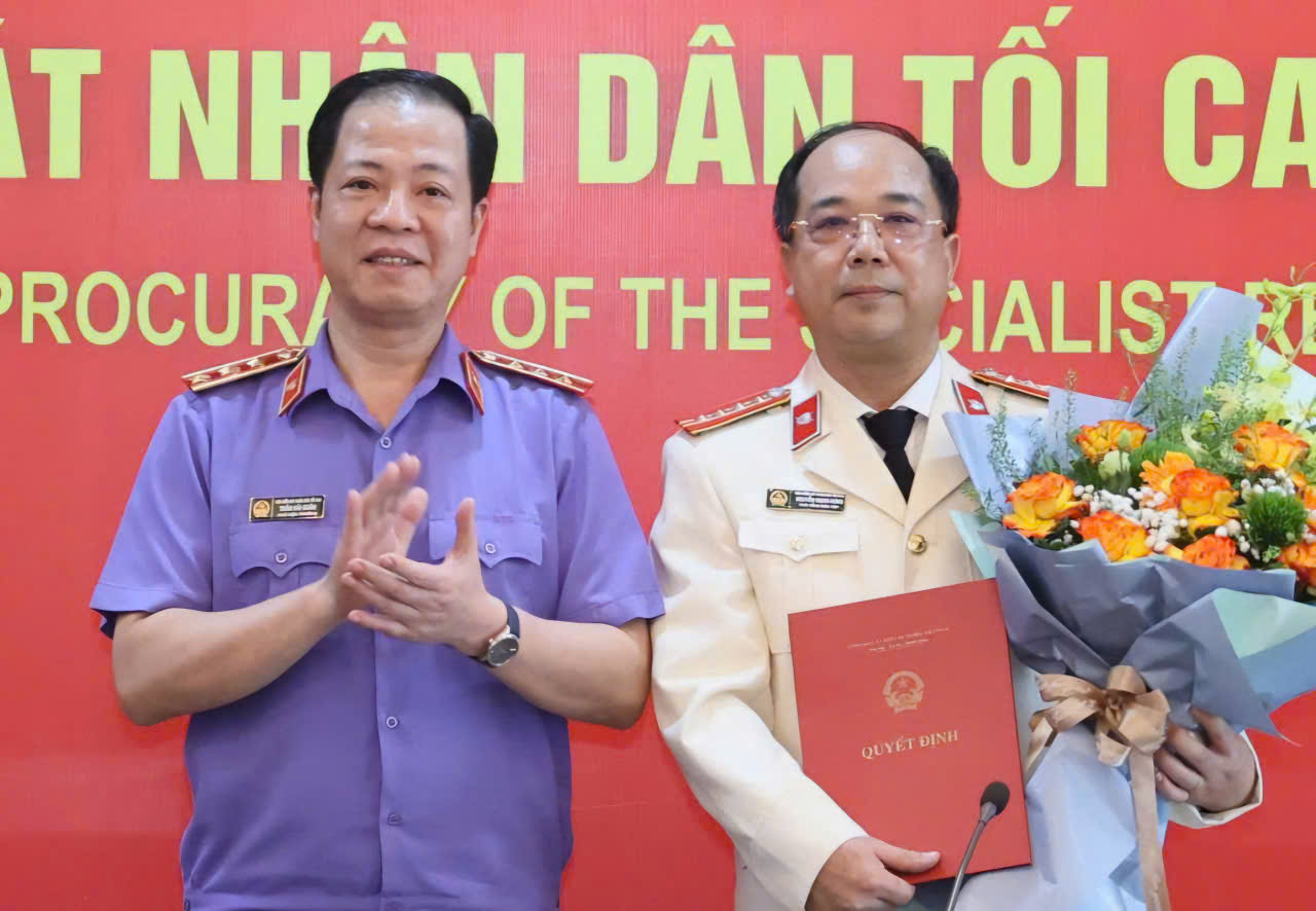 Ông Nguyễn Mạnh Hưng được tiếp nhận, bổ nhiệm làm Phó Tổng Biên tập Báo Bảo vệ pháp luật