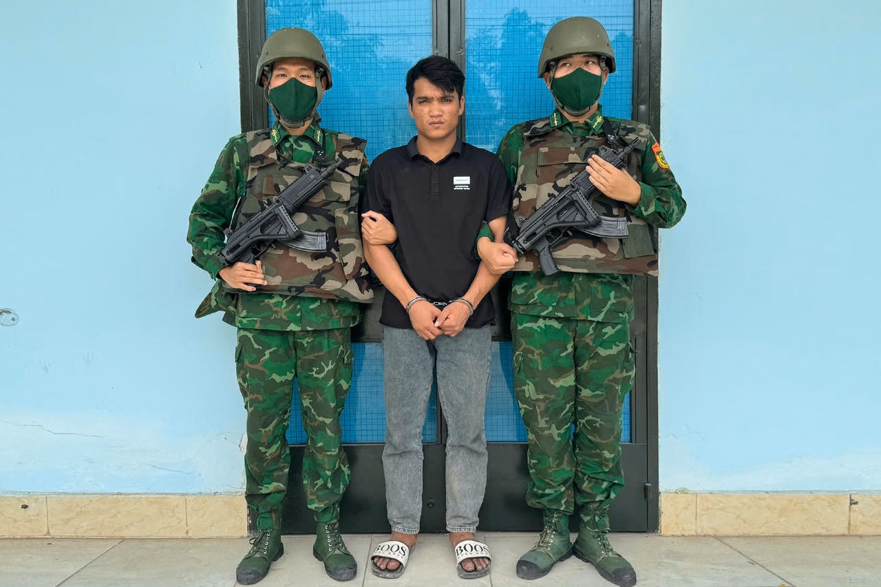 Bắt đối tượng truy nã khi nhập cảnh trái phép qua cửa khẩu Mộc Bài