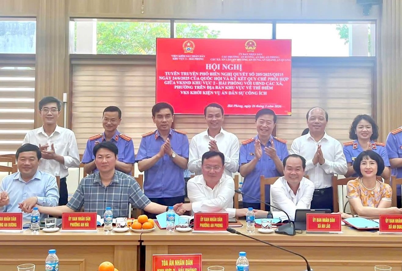 VKSND khu vực 2 - Hải Phòng ký quy chế phối hợp với 8 xã, phường thực hiện Nghị quyết 205