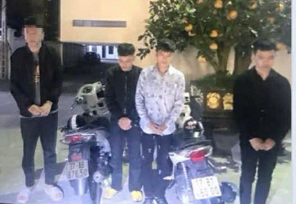 Bắt 3 đối tượng giả danh Tổ công tác phản ứng nhanh để cưỡng đoạt tài sản