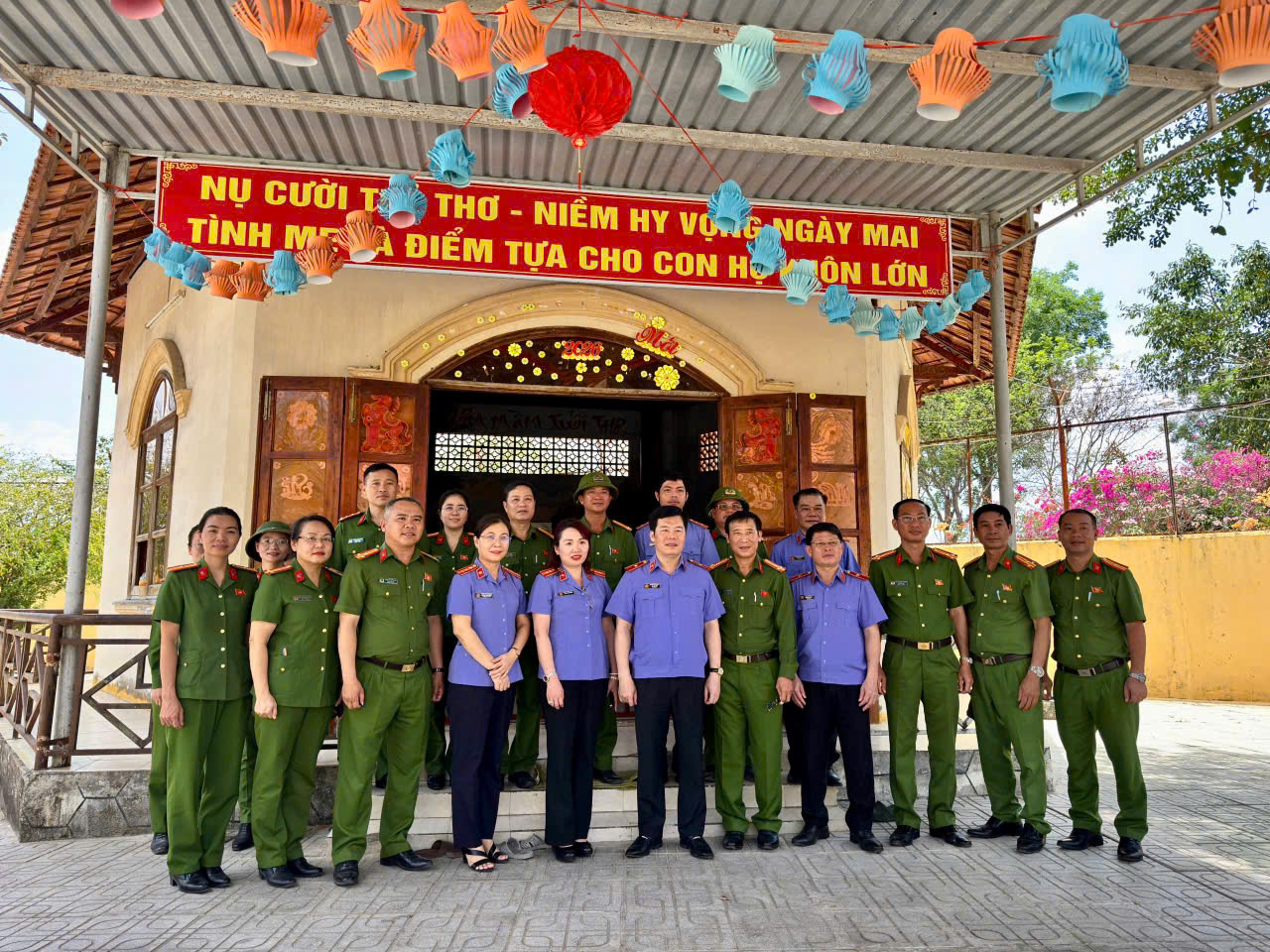 Vụ 8, VKSND tối cao phối hợp khảo sát tổ chức trao quà từ thiện tại Trại giam Thủ Đức