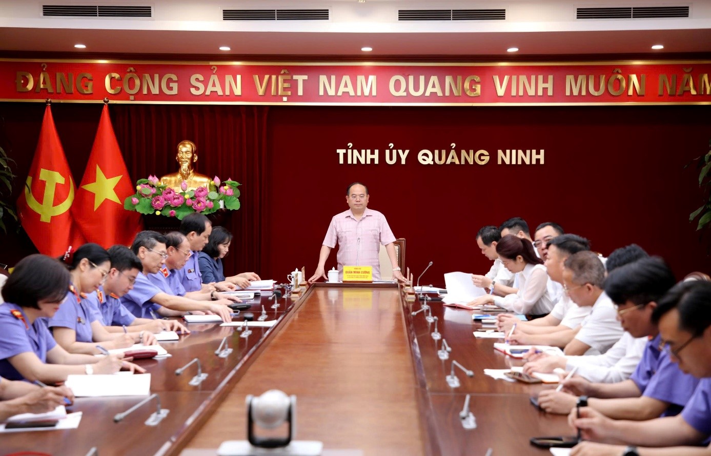 Thường trực Tỉnh uỷ Quảng Ninh làm việc với Đảng uỷ và Lãnh đạo chủ chốt VKSND tỉnh Quảng Ninh