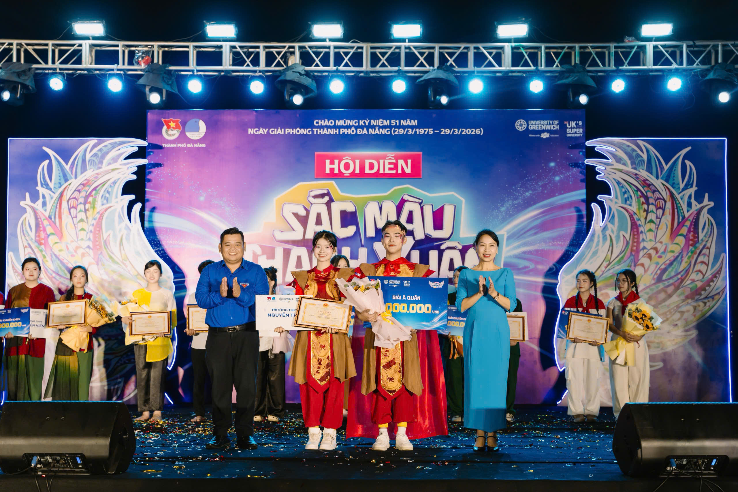 300 đoàn viên, thanh niên tham gia hội diễn “Sắc màu Thanh xuân”