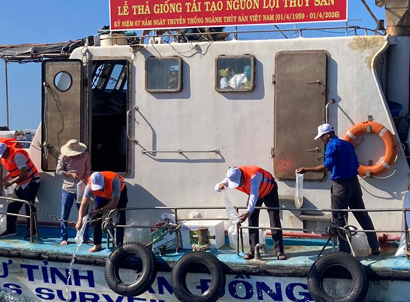 Lâm Đồng chú trọng tái tạo nguồn lợi thủy sản