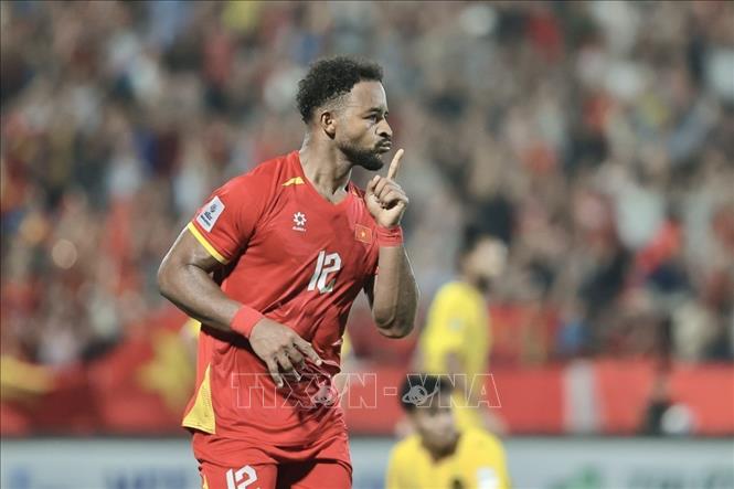 Vòng loại Asian Cup 2027 Xuân Son lập cú đúp, Việt Nam thắng Malaysia 3-1