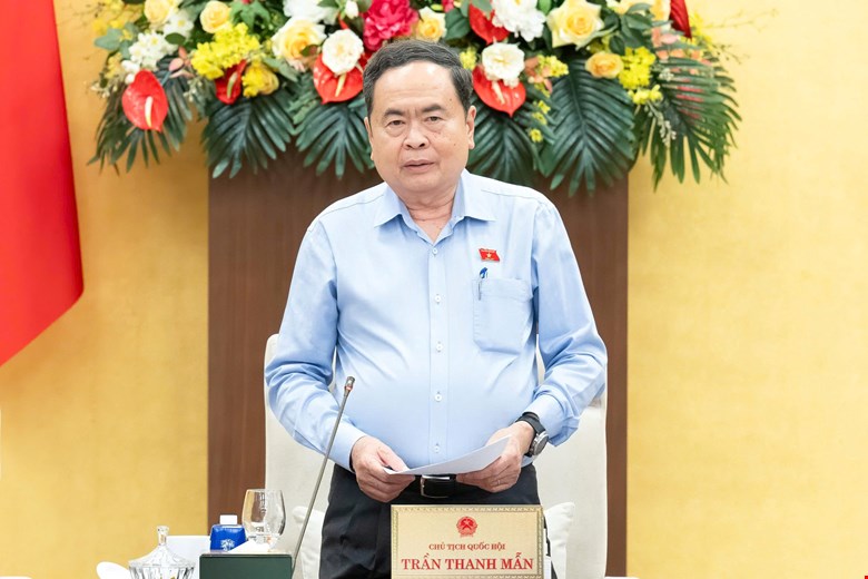 Chủ tịch Quốc hội  Càng những ngày cuối nhiệm kỳ càng phải làm việc với tinh thần trách nhiệm cao