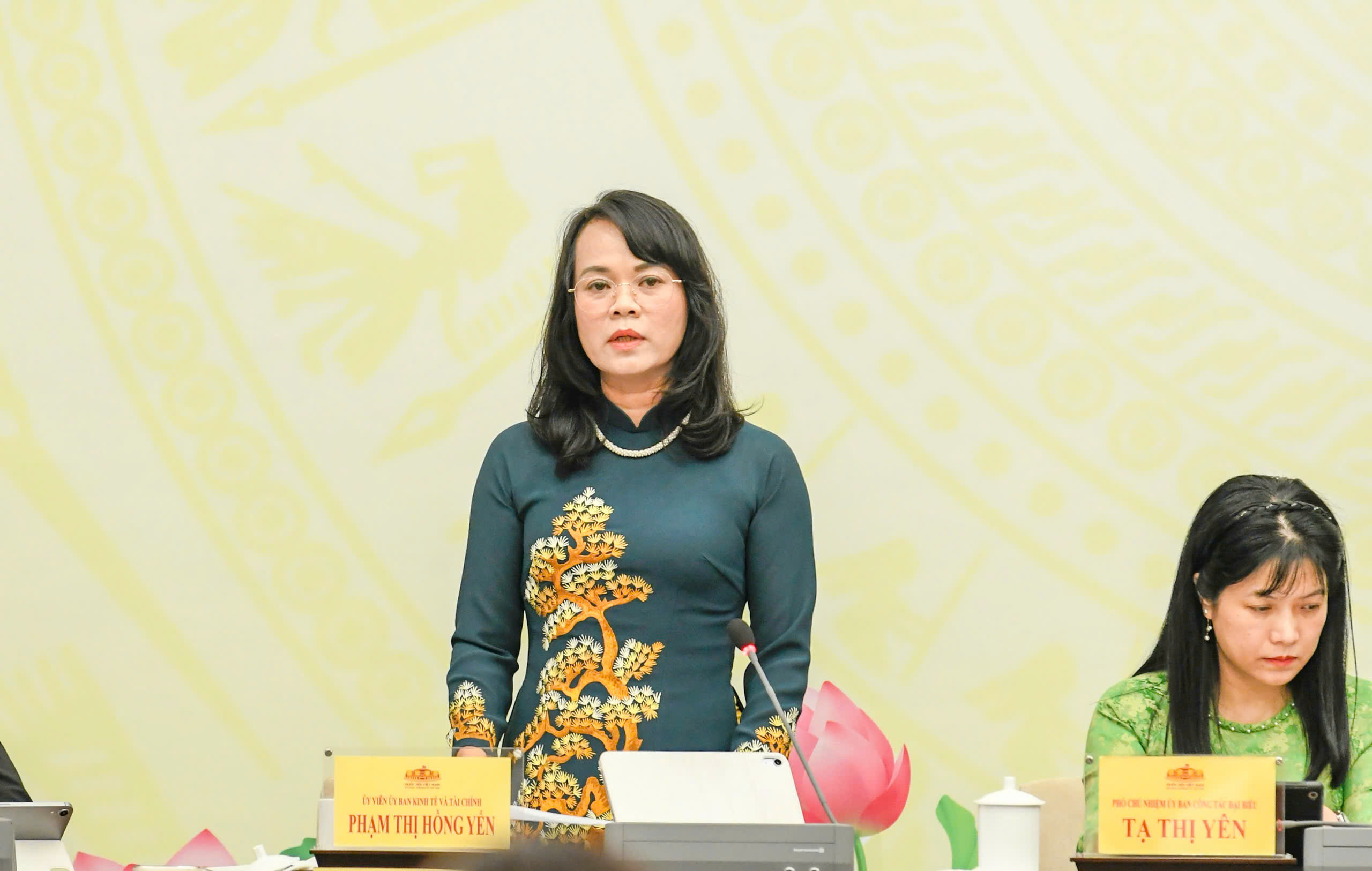 Đại biểu Quốc hội sẽ thảo luận về giá nhà, giá vàng, an toàn thực phẩm