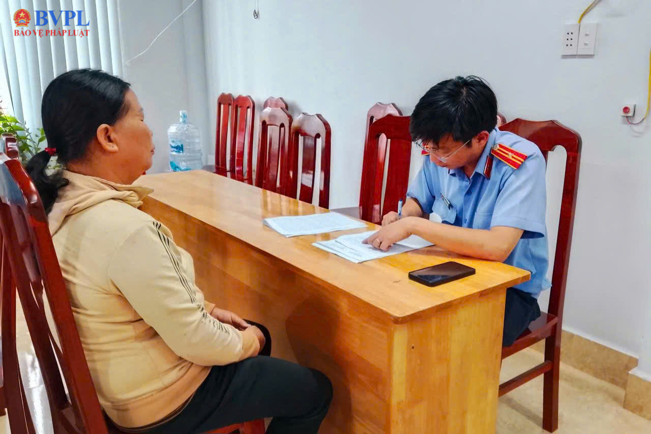 Từ kiến nghị của VKSND khu vực 8 – Lâm Đồng, cháu bé 3 tuổi được cấp giấy khai sinh