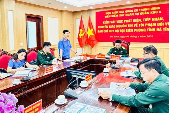 VKSQS Quân khu 4 kiểm sát nguồn tin tội phạm tại Bộ đội Biên phòng Hà Tĩnh và Đồn Biên phòng Cửa khẩu quốc tế Cầu Treo