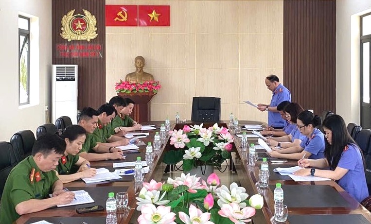 Trực tiếp kiểm sát công tác tạm giữ, tạm giam, thi hành án phạt tù tại Lào Cai