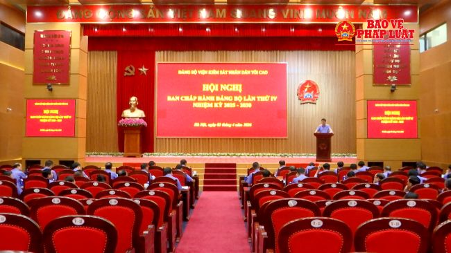 Bí thư Đảng uỷ, Viện trưởng VKSND tối cao Nguyễn Huy Tiến chủ trì Hội nghị Ban Chấp hành Đảng bộ lần thứ IV