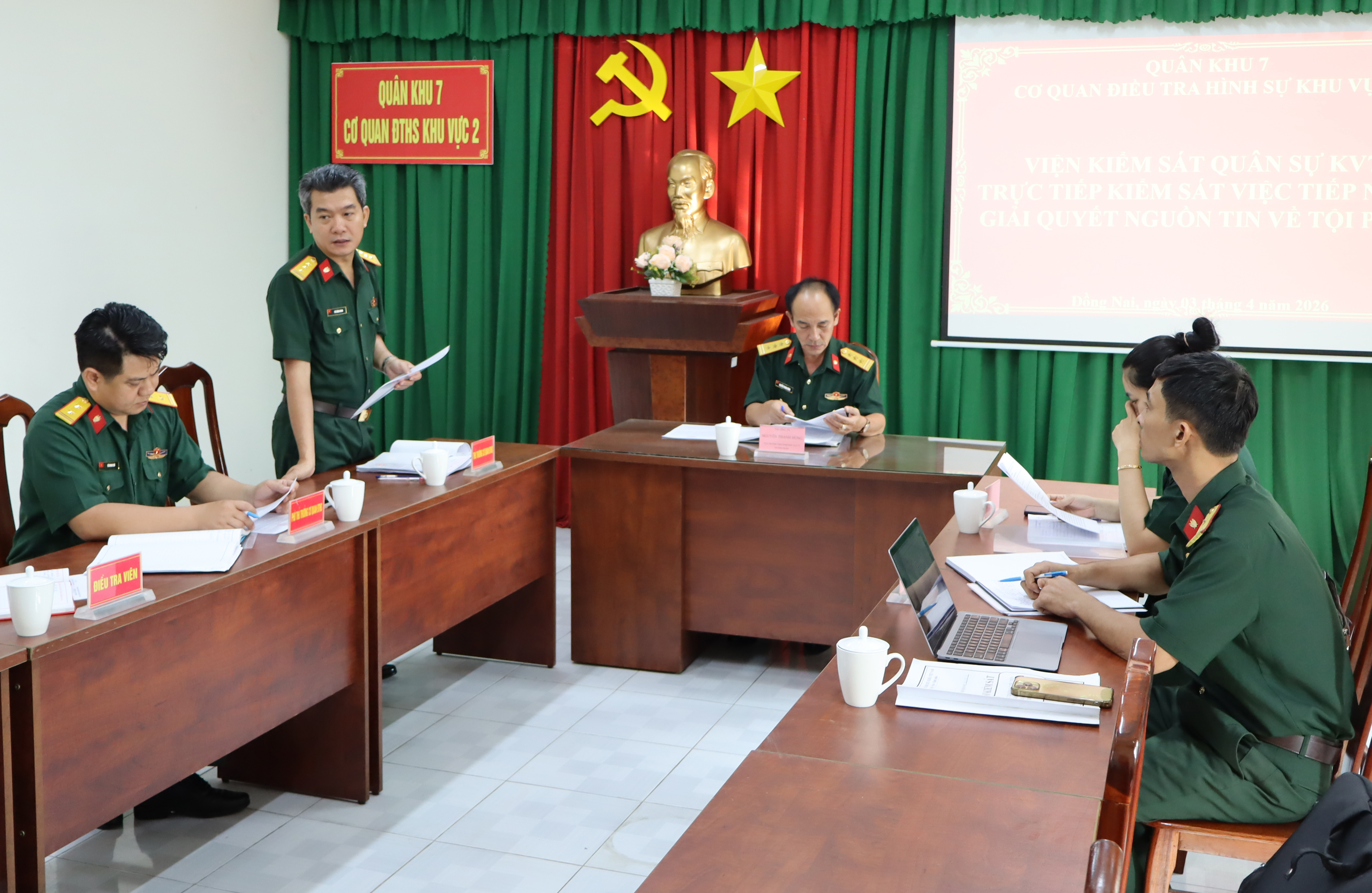 Viện kiểm sát Quân sự Khu vực 72 kiểm sát tại Cơ quan Điều tra hình sự Khu vực 2