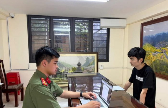 Phối hợp bắt giữ công dân người nước ngoài nhập cảnh trái phép vào Việt Nam