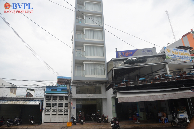 Nam thanh niên thoát chết sau khi rơi từ tầng 6 khách sạn