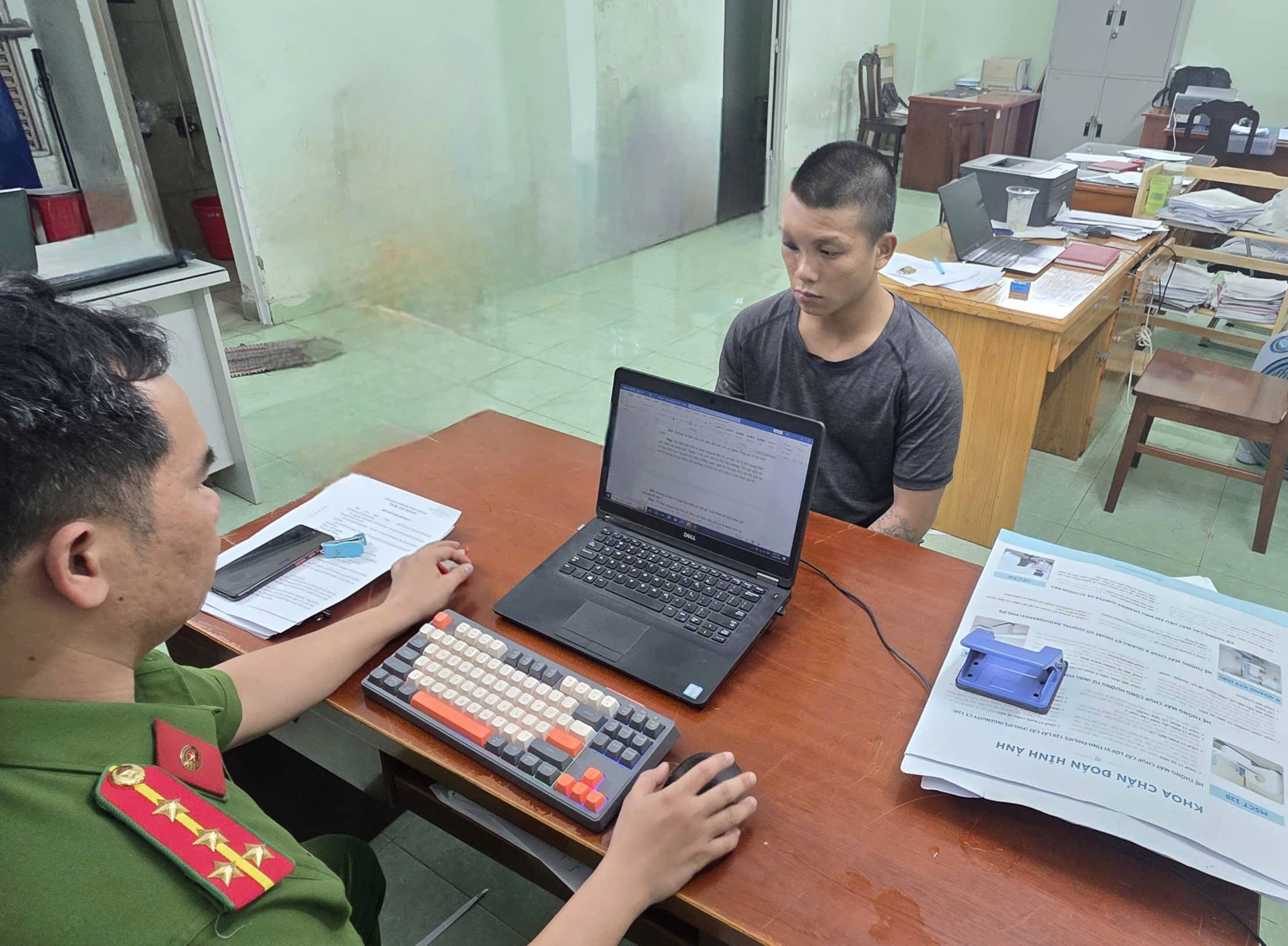 Bắt khẩn cấp đối tượng hành hung người can ngăn sau va chạm giao thông