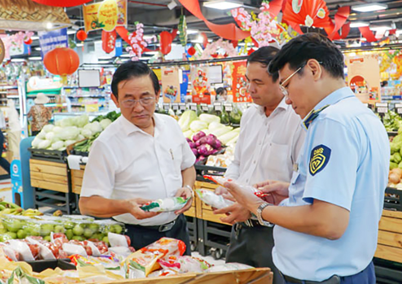 Chủ động ngăn chặn buôn lậu, gian lận thương mại trên địa bàn tỉnh Vĩnh Long