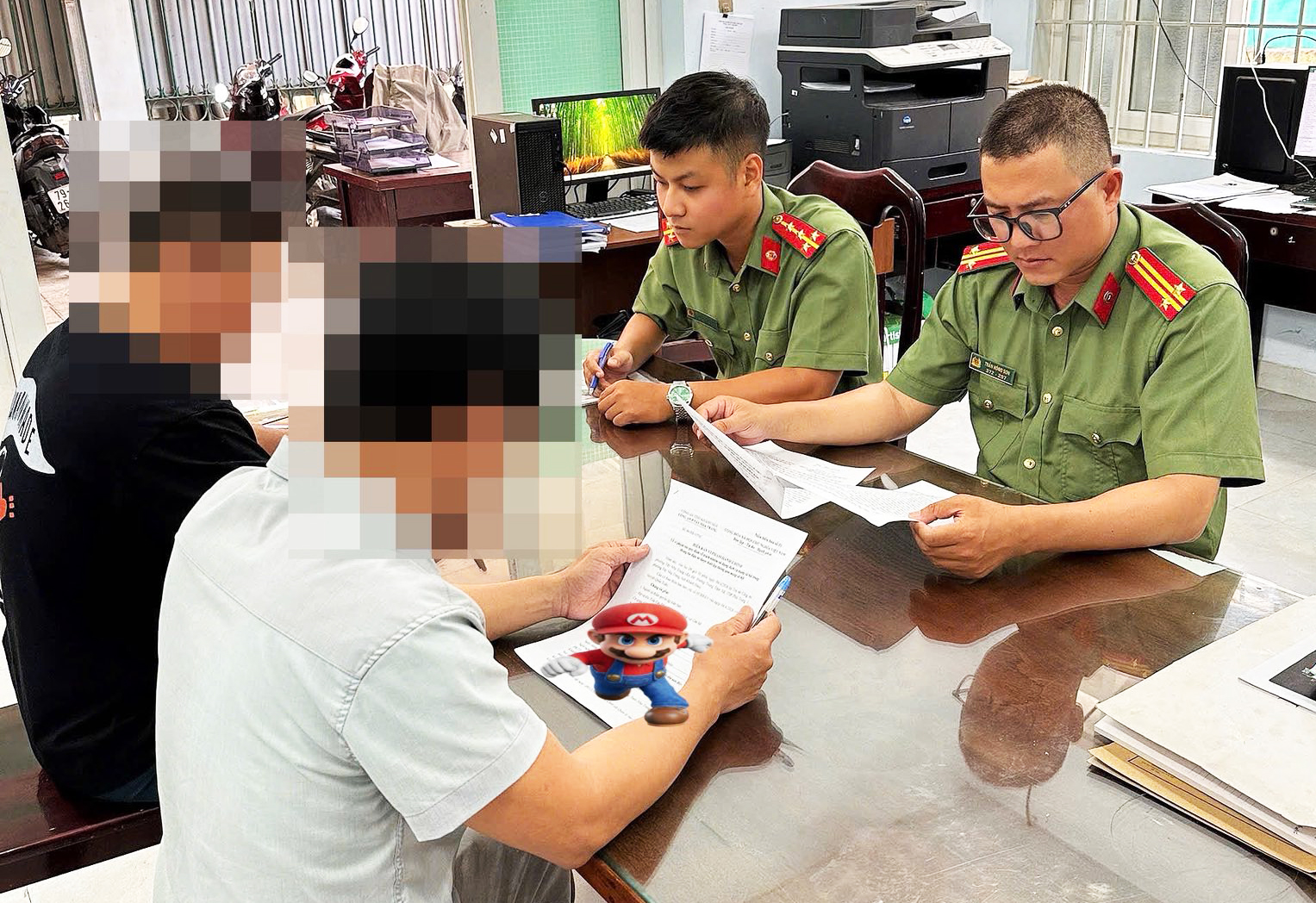 Xử lý hai trường hợp đăng tải thông tin sai sự thật trên không gian mạng