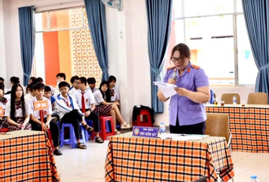 Viện kiểm sát tổ chức phiên tòa giả định ngăn chặn ma túy xâm nhập học đường