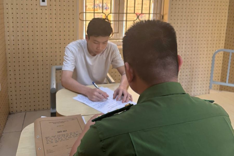 Phê chuẩn khởi tố đối tượng nhiều lần giao cấu với bé gái 15 tuổi