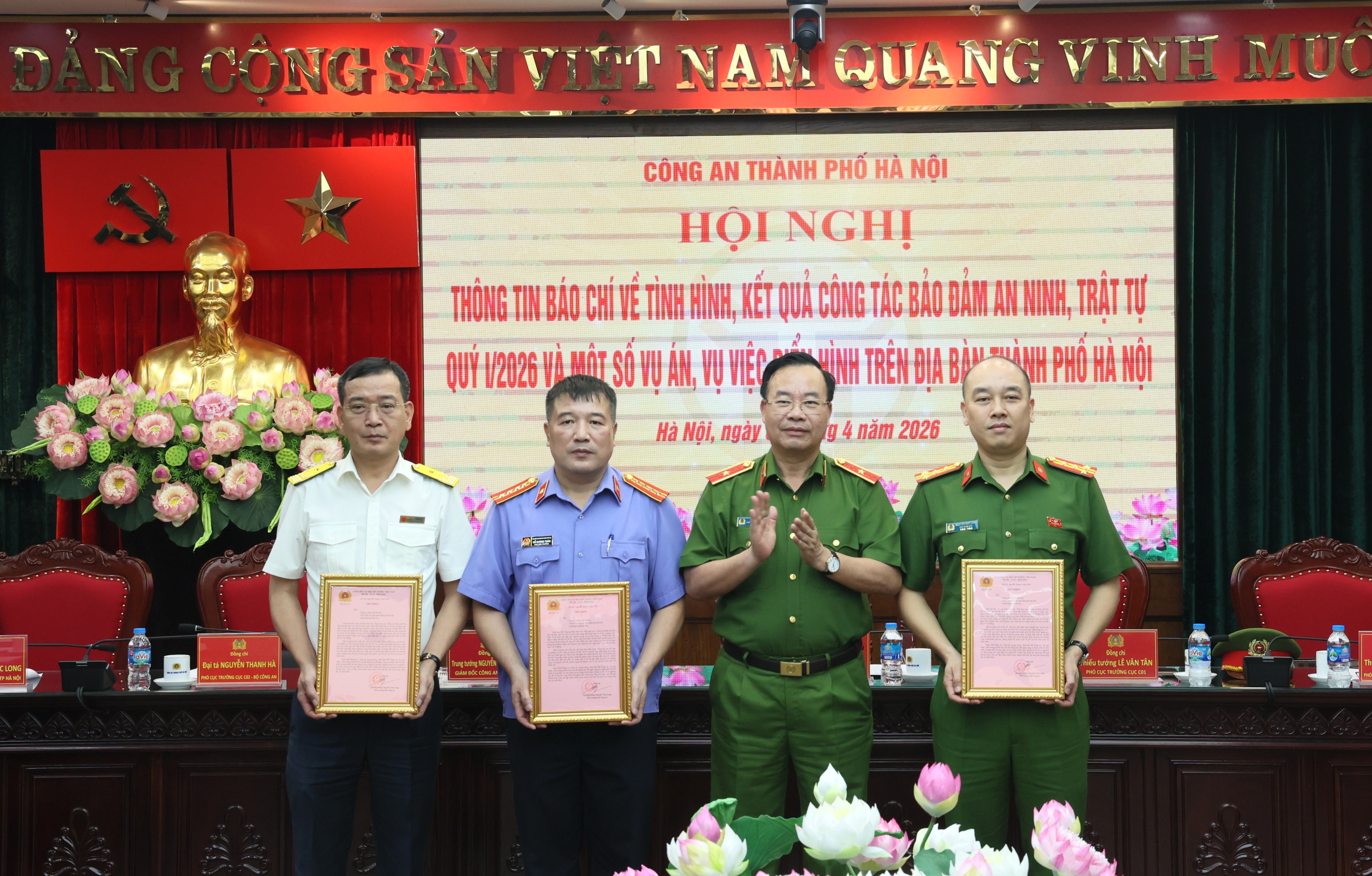 VKSND TP Hà Nội nhận Thư khen sau khi làm rõ vụ án Bảo Tín Minh Châu