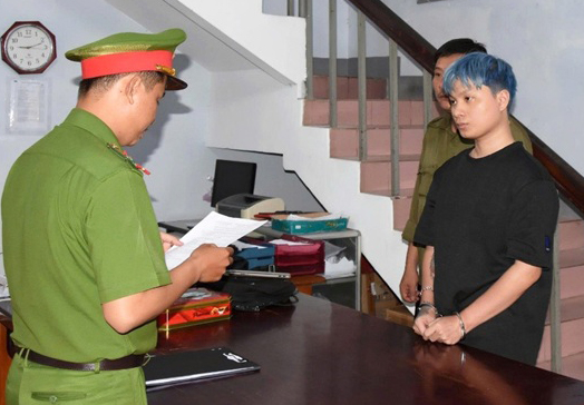 Tìm bị hại trong vụ lừa đổi ngoại tệ giá hời qua mạng