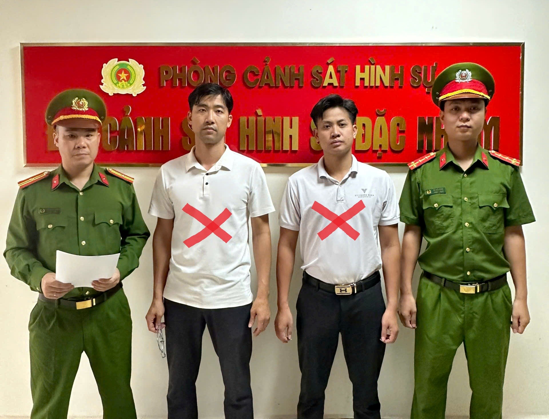 Phá chuyên án cưỡng đoạt tài sản núp bóng “xử lý khủng hoảng truyền thông”