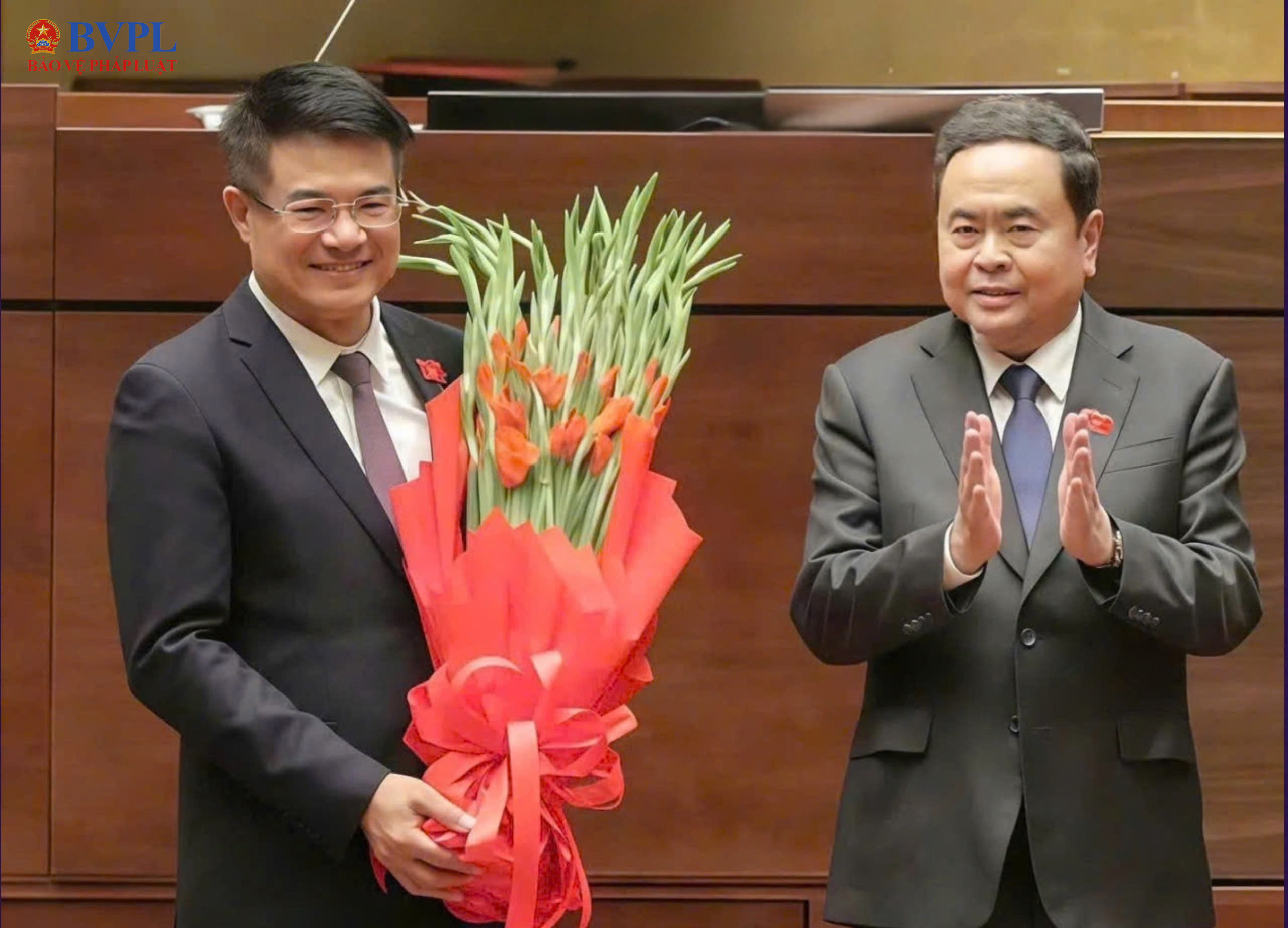 Đồng chí Nguyễn Huy Tiến tiếp tục được Quốc hội tín nhiệm bầu làm Viện trưởng VKSND tối cao