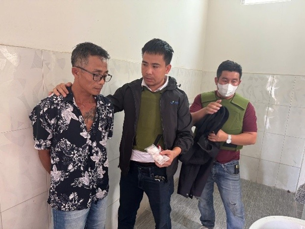 Khởi tố 2 đối tượng “mua bán trái phép chất ma túy” số lượng lớn