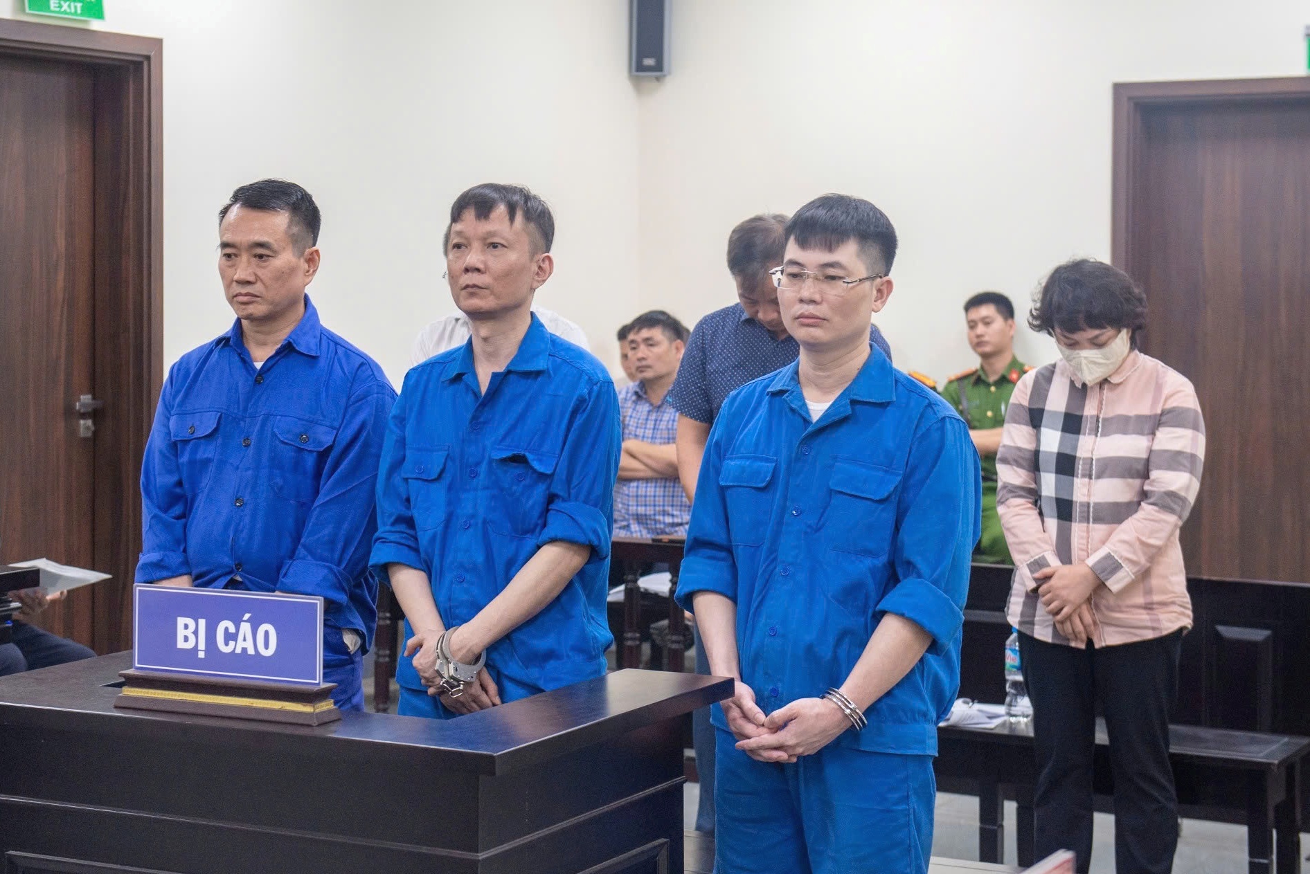 Điều tra bổ sung vụ 6 cựu cán bộ “bảo kê” xây dựng trái phép ở Hà Nội