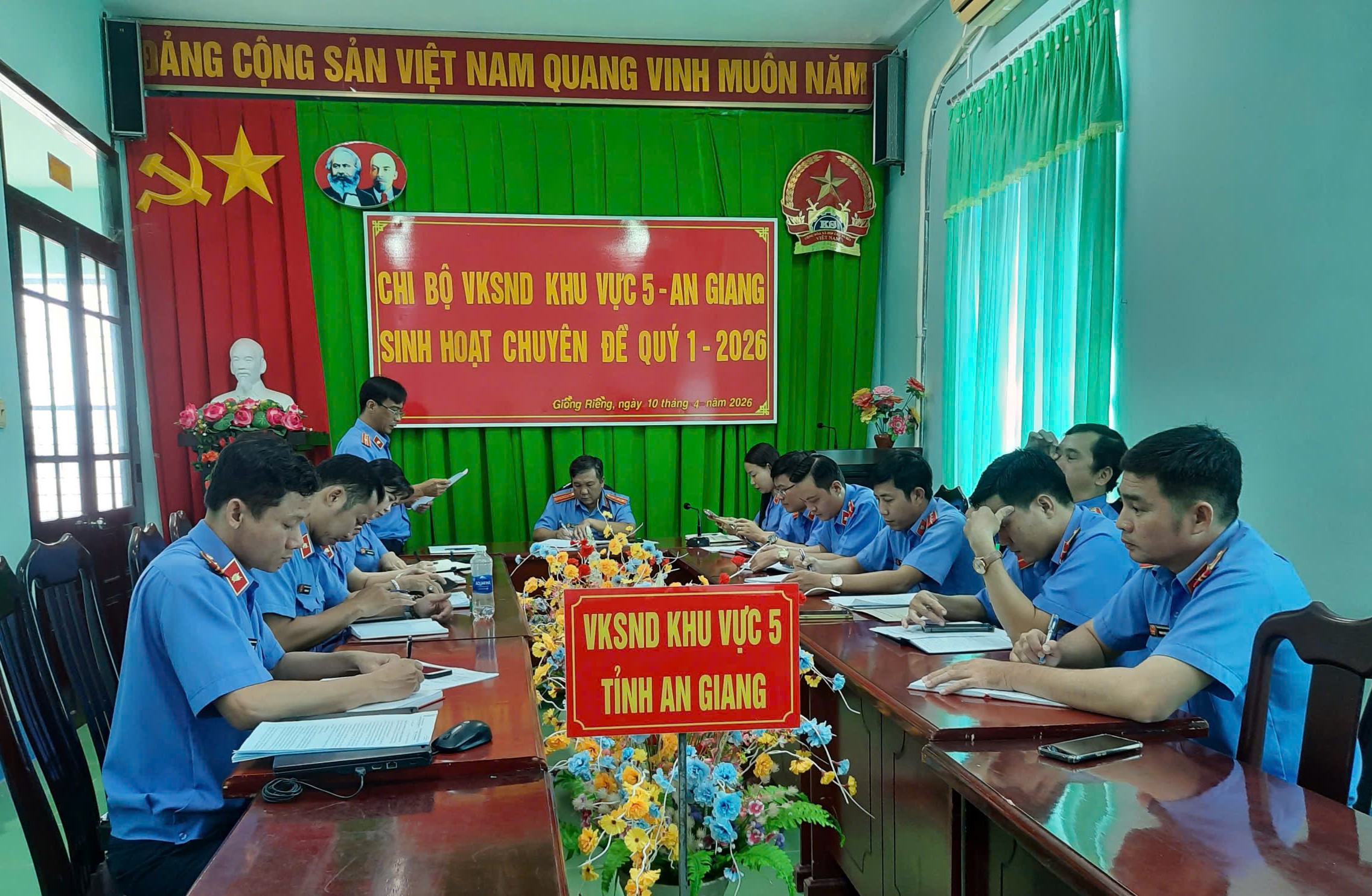 Chi bộ VKSND khu vực 5 An Giang nâng cao chất lượng sinh hoạt chuyên đề