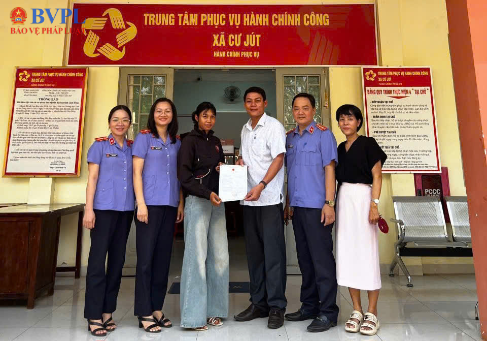 Phát hiện con gái bị can chưa được cấp giấy khai sinh, Viện kiểm sát vào cuộc