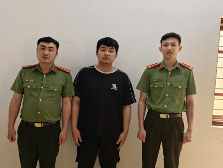 Vận động đối tượng ra đầu thú trong vụ án Lừa đảo chiếm đoạt tài sản và Rửa tiền