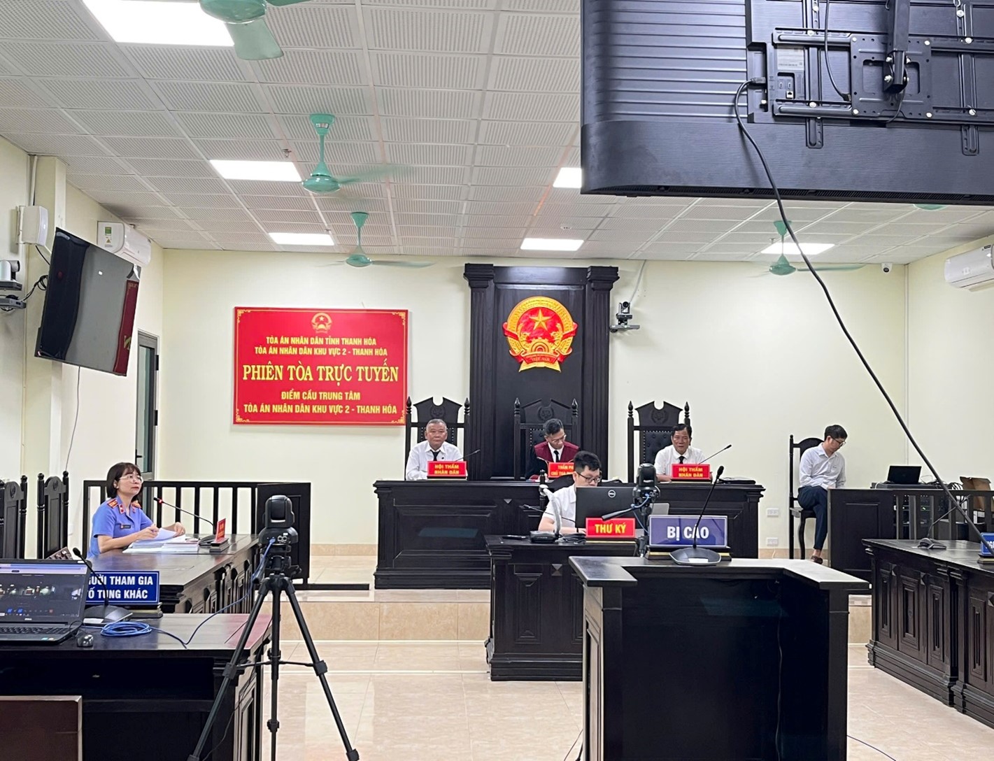 VKSND các khu vực, tỉnh Thanh Hóa tăng cường công tố, kiểm sát xét xử tại các phiên tòa trực tuyến