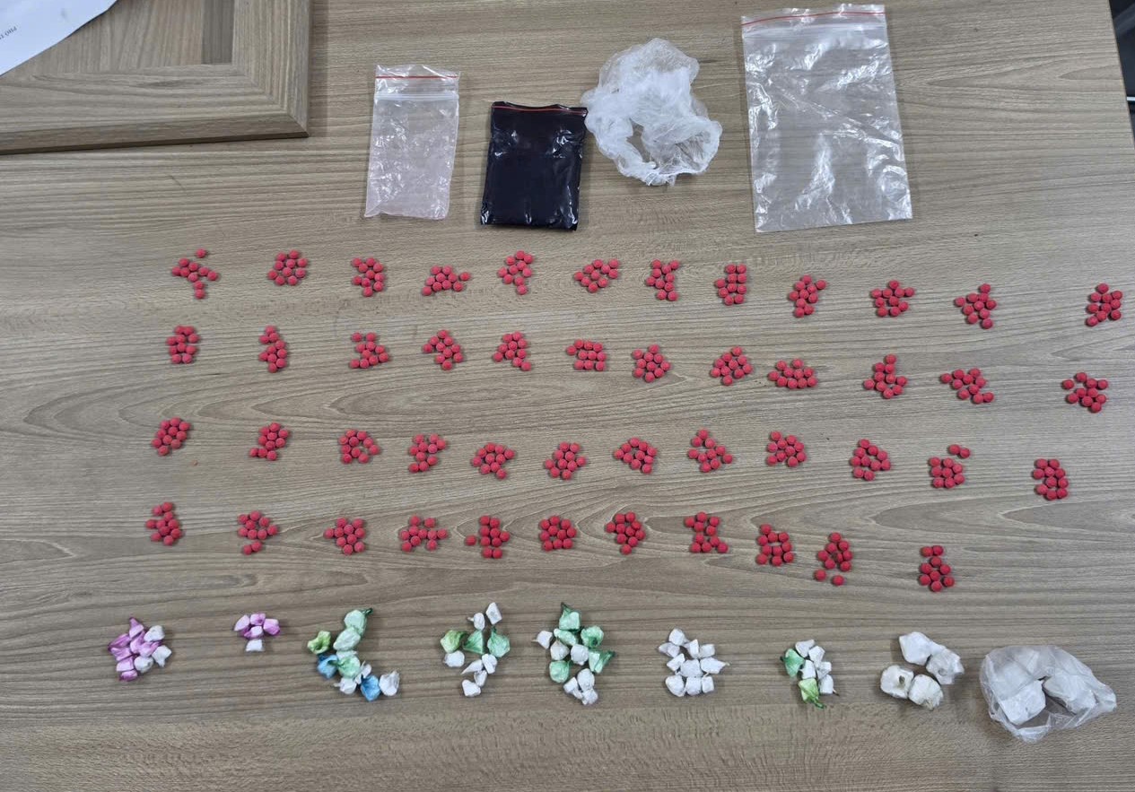 Bắt giữ 3 đối tượng trong đường dây mua bán, tổ chức sử dụng ma túy ở Vân Đồn