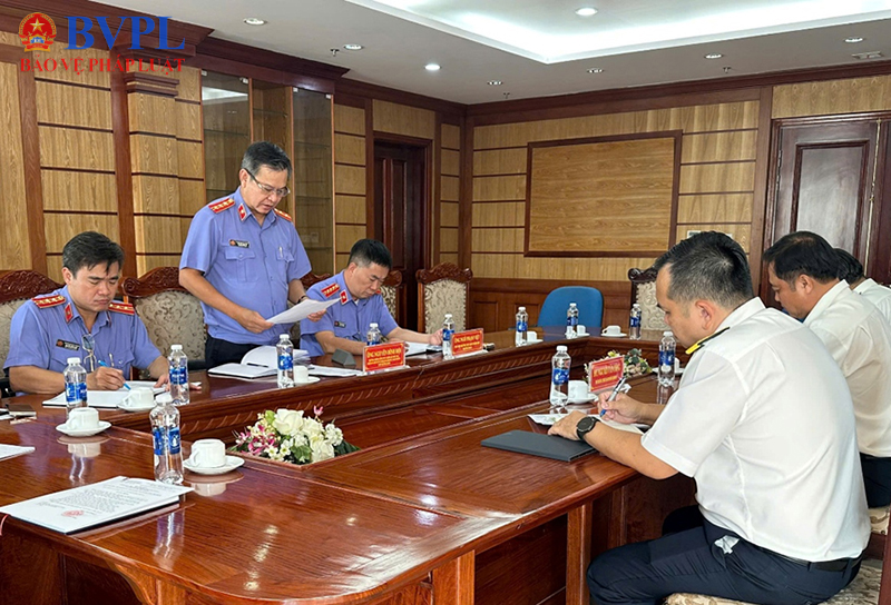 Kiểm sát việc tiếp nhận, chuyển giao nguồn tin về tội phạm tại Thuế và Chi cục Quản lý thị trường TP Hồ Chí Minh