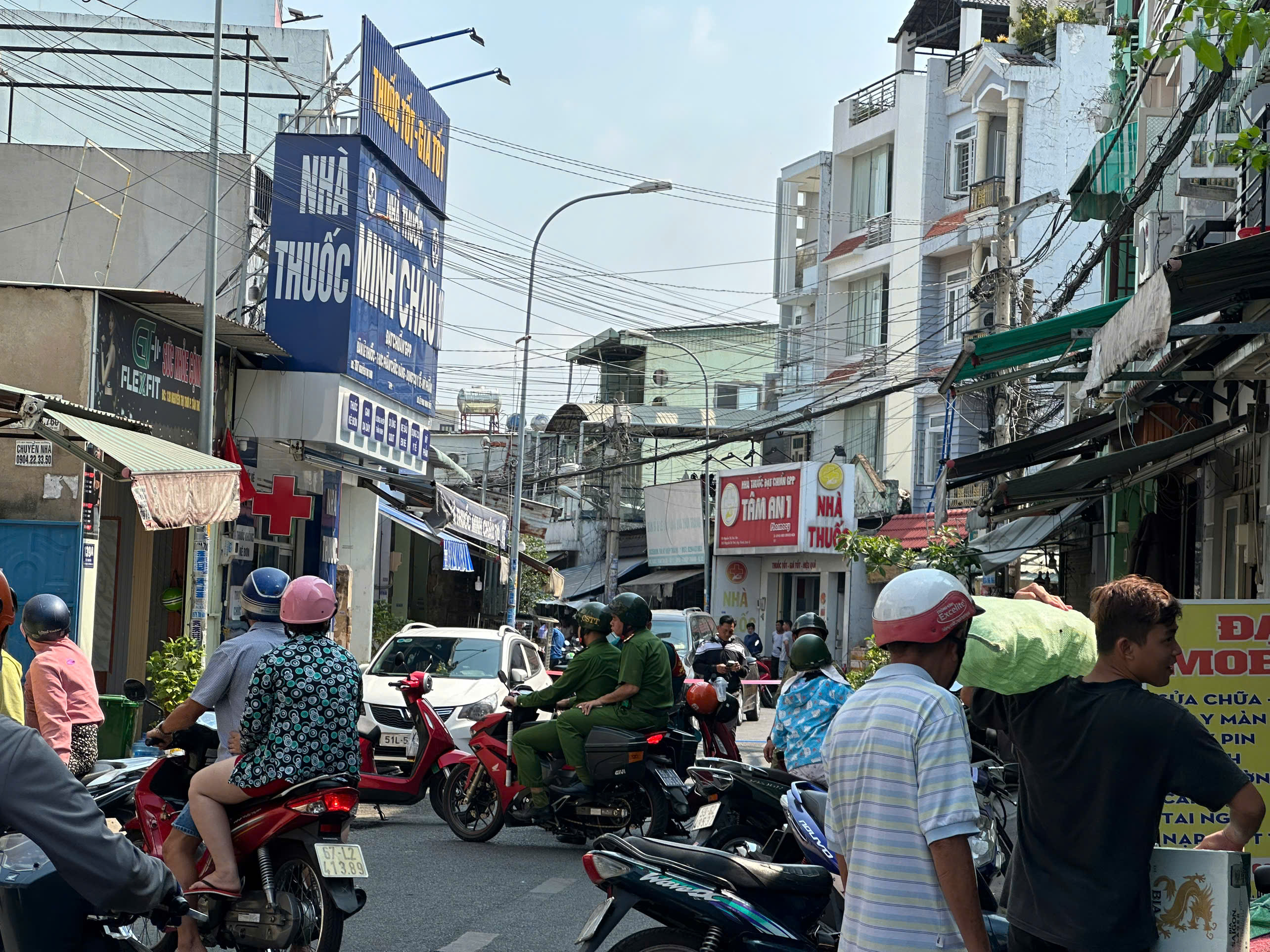 Cháy nhà trọ trong hẻm lúc rạng sáng, 2 người tử vong